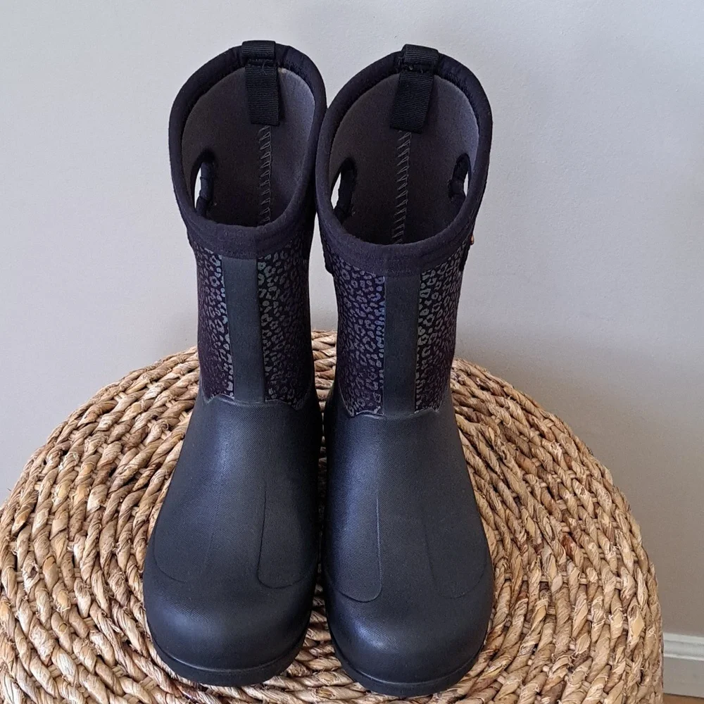BOGS Girls Neoclassic‎ Winter/Snow/Rain Waterproof/Insulated Print Black Boots 2